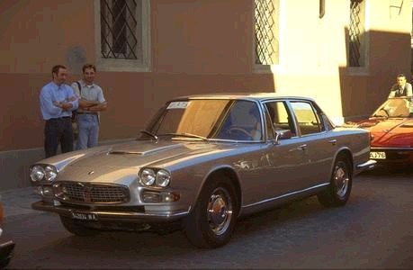 1964-71_maserati_quattroporte_01_m.jpg